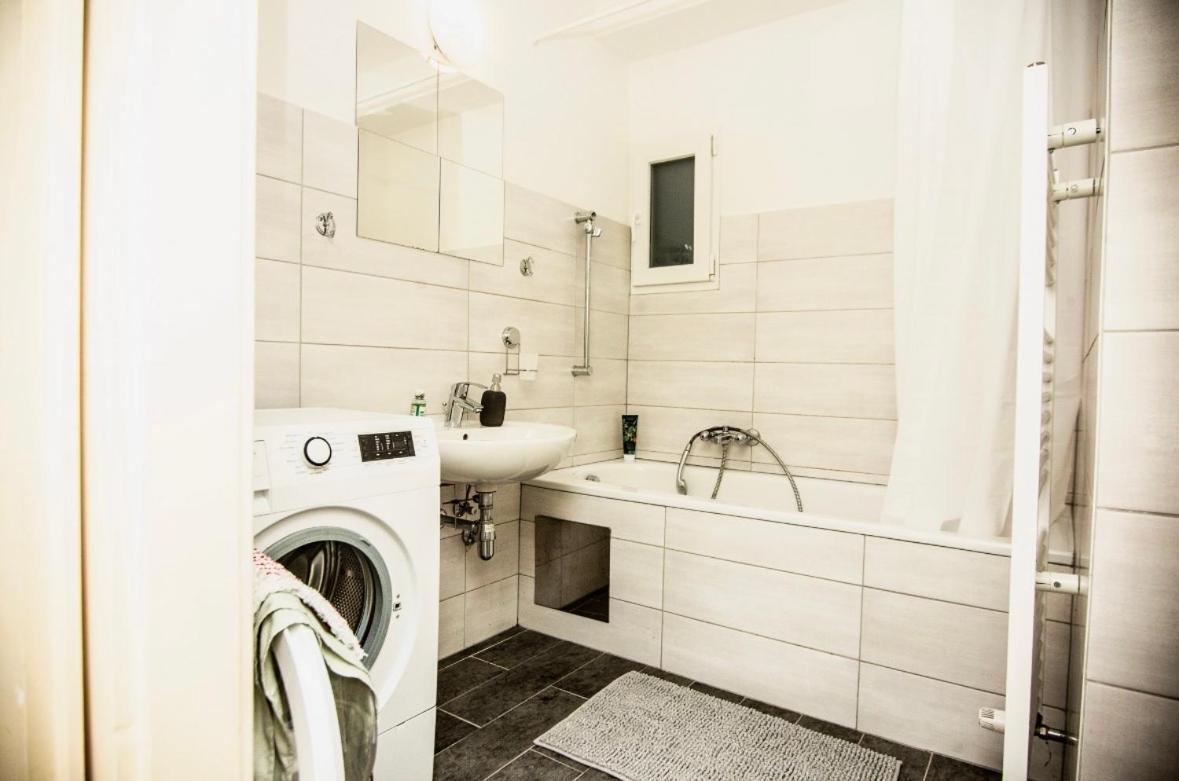 Appartment Nahe Belvedere Garden Vienna Esterno foto